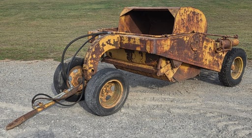 LaPlant Choate Pull Type Hydraulic Scrapper