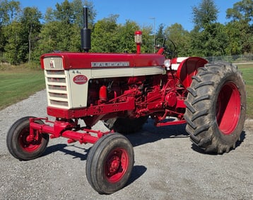 1961 Farmall 560