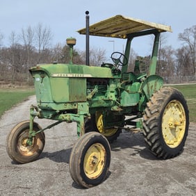 1967 John Deere 2510 High Crop
