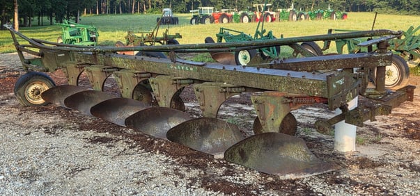 Oliver Semi-Mount 6 Bottom Plow