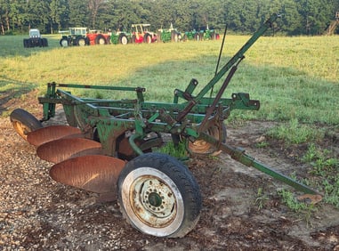 Oliver 3 Bottom Trailer Plow