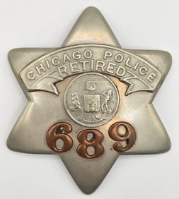 Obsolete C.H. Hanson Chicago Police Retired Pie Plate Badge #689