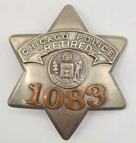 Obsolete C.H. Hanson Chicago Police Retired Pie Plate Badge #1083