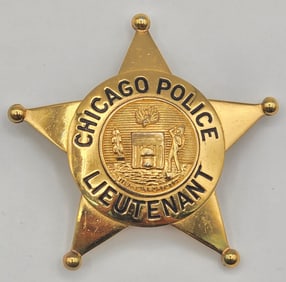 Obsolete C.H. Hanson Chicago Police Lieutenant Presentation Star Badge