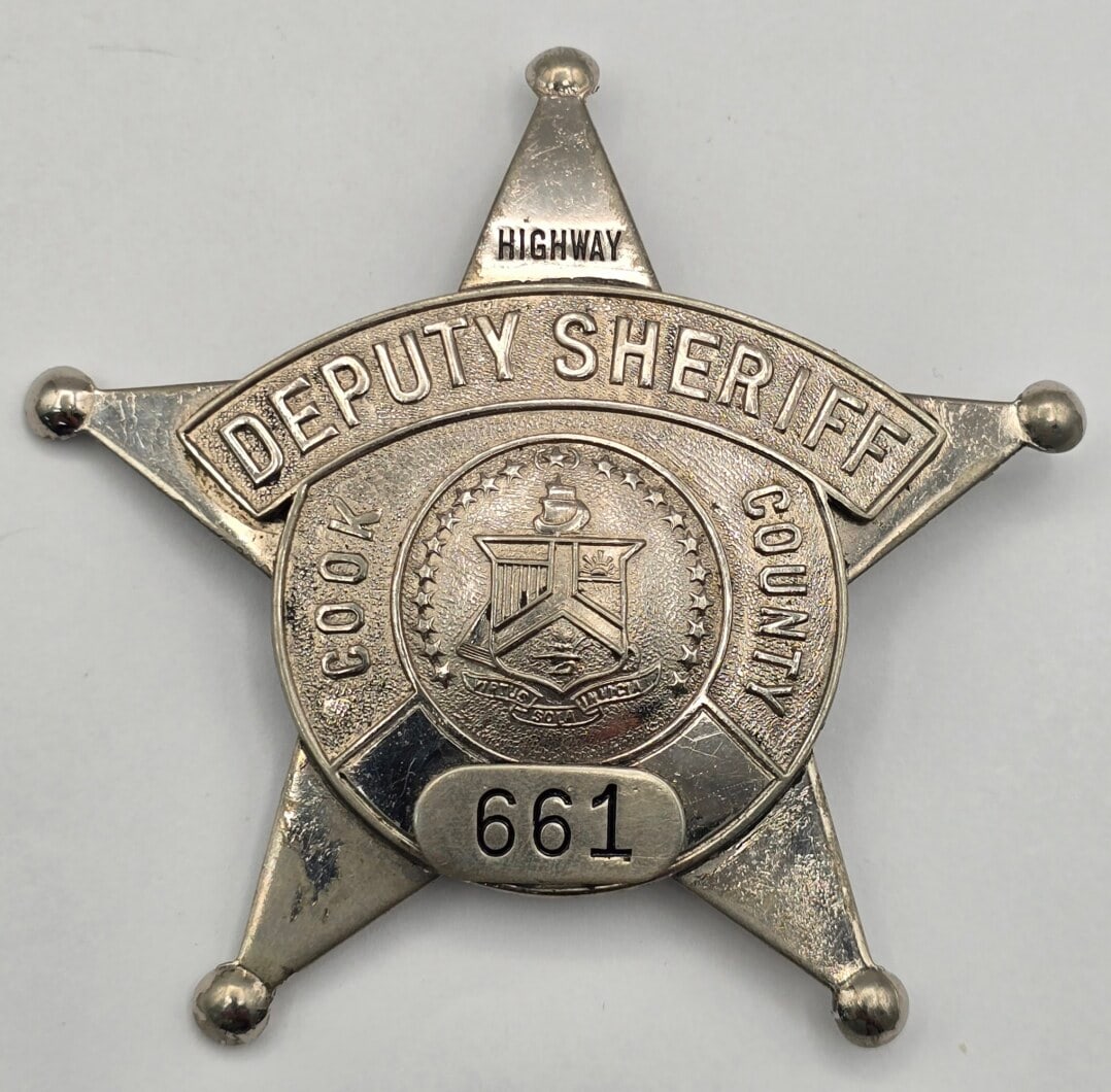 Obsolete C.H. Hanson Cook County Illinois Deputy Sheriff Highway 5-Point Star Badge #661 (1 of 2)