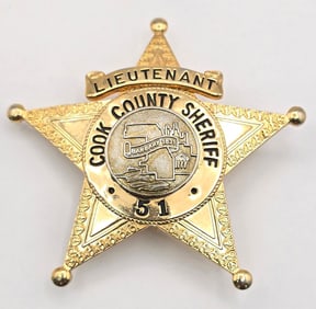 Obsolete Cook County Illinois Sheriff Lieutenant 5-Point Star Badge #51