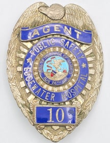 Obsolete Entenmann-Rovin Co. Chicago Edgewater Hospital Public Safety Agent Shield Badge #10