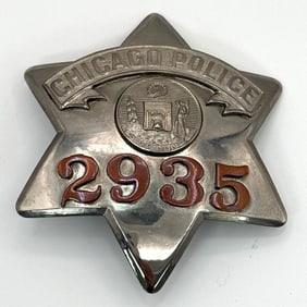 Obsolete C.H. Hanson Chicago Police Pie Plate Badge #2935