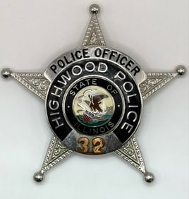 Obsolete Blackinton Highwood Illinois Police Officer 5-Point Star Badge #32