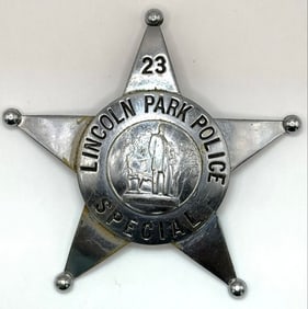Obsolete C.H. Hanson Lincoln Park Chicago Special Police Star Badge #23