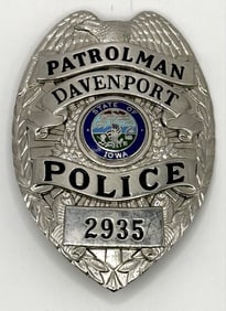 Obsolete Davenport Iowa Police Patrolman Shield Badge #2935
