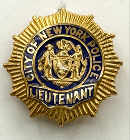 Obsolete City Of New York Police Lieutenant Badge