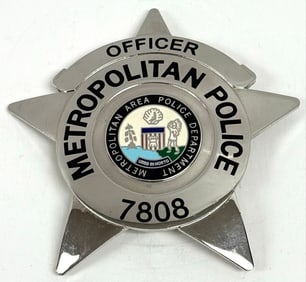Obsolete City Of Chicago Metropolitan Police Officer Star Badge #7808