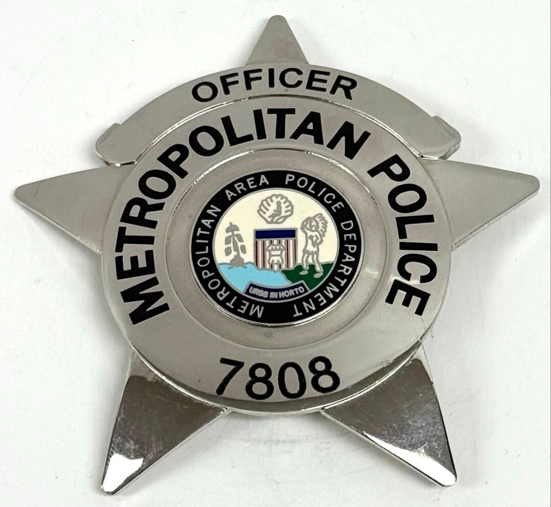Obsolete City Of Chicago Metropolitan Police Officer Star Badge #7808 (1 of 2)