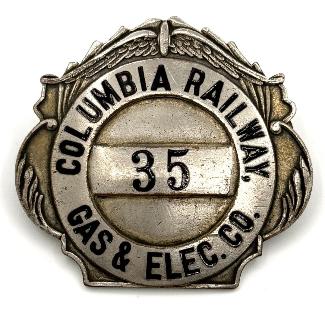 Obsolete Columbia Railway Gas & Electric Company Hat Badge #35 (1 of 2)
