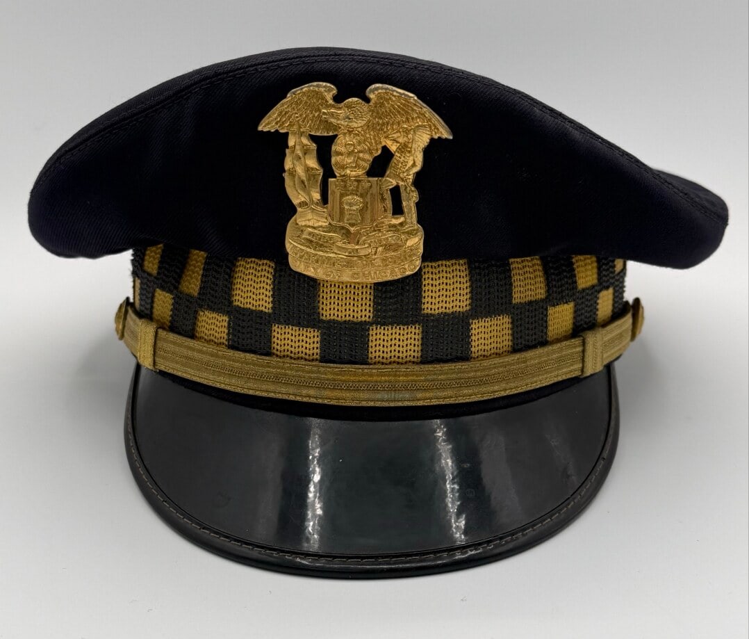 Obsolete Chicago Police Department Cap & Badge (1 of 5)