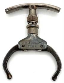 Vintage Argus Mfg. Co. "The Iron Claw" Handcuff Restraint Device
