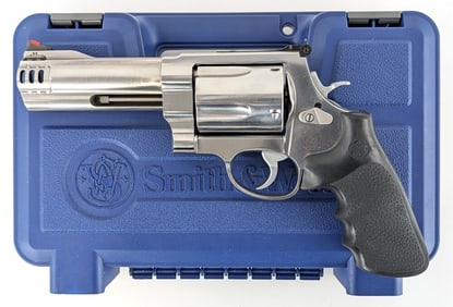 Smith & Wesson Model 460V .460 S&W Mag Revolver w/ Case
