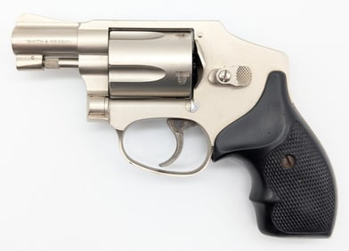 Smith & Wesson Model 442 .38 Special Hammerless Revolver