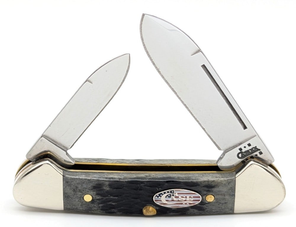 2002 Case XX Flag Shield Black Bone Baby Butterbean 62132: Knife is in like new condition. Overall measures 2-3/4in when closed.