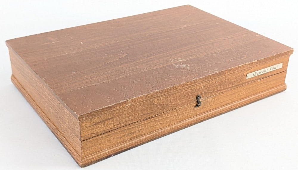 1977 Case XX Blue Scroll Display Case (1 of 4)