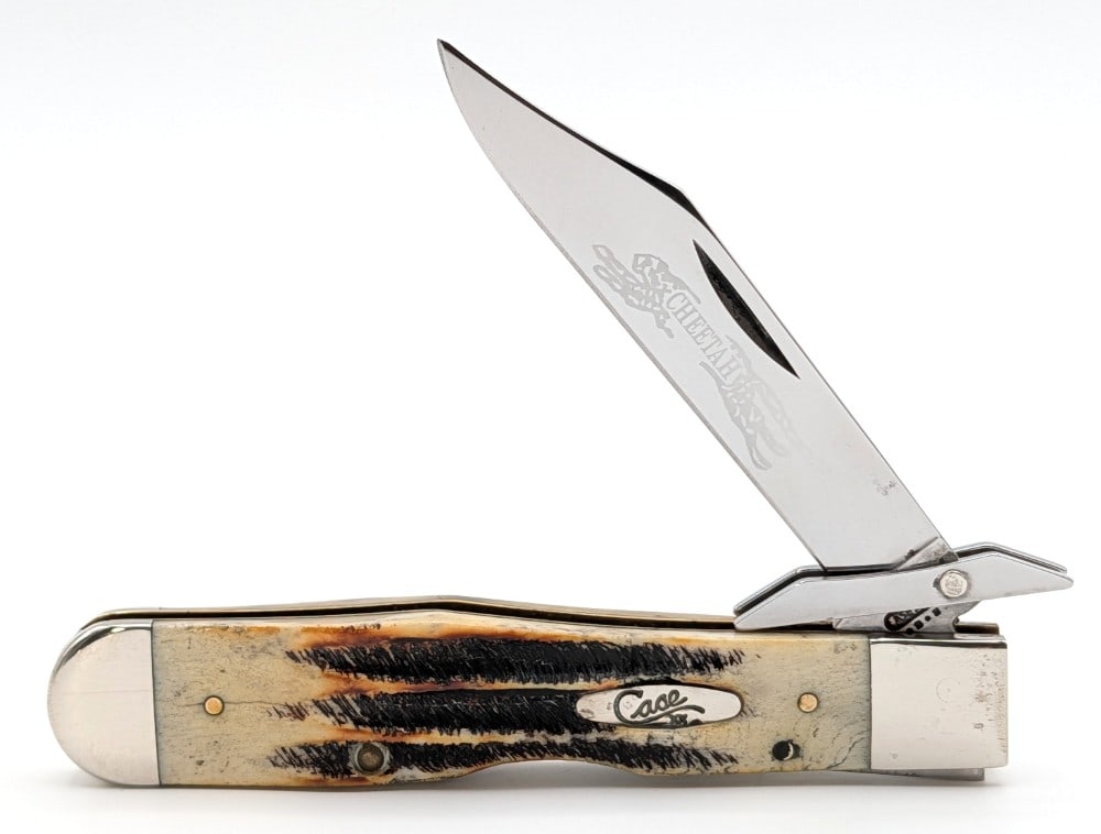 2002 Case XX Bone Stag Cheetah 6.5111 1/2: Knife is in good condition with light scuffs on the blade, and scuffs on the bolsters. Overall measures 4-3/8in when closed.
