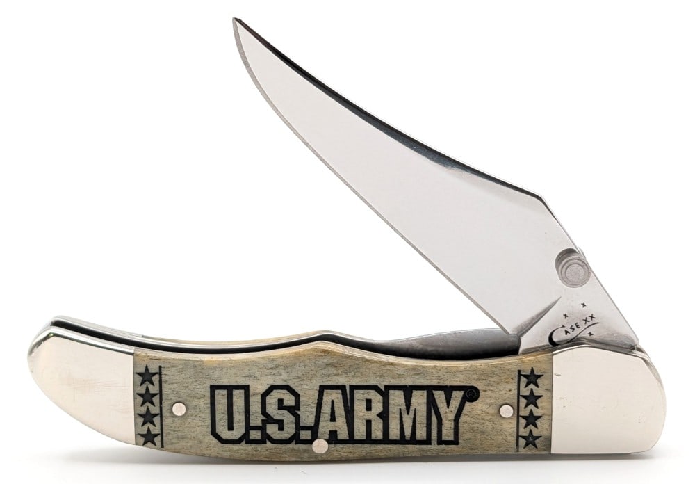 2016 Case XX U.S. Army Smooth Green Bone Mid Folding Hunter 61265LC: Knife is in very nice condition with light scuffs on the bolsters from handling. Overall measures 4in when closed.