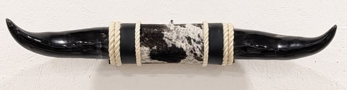 37in Leather Wrapped Steer Horn Mount