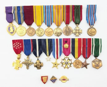 WWII US Distinguished Miniature Medal Bar Set
