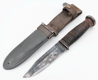 WWII USN Ka-Bar Fighting Knife w/ Sheath