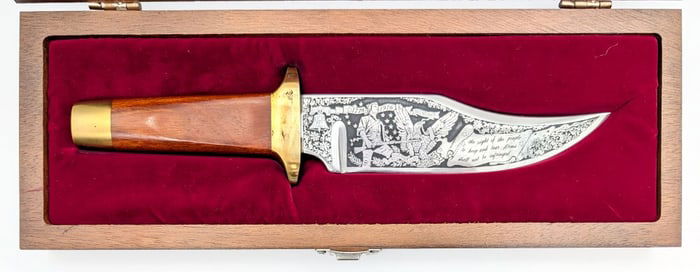 Ltd Schrade NRA US Bicentennial Bowie Knife w/ Case