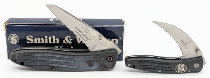 (2) Smith & Wesson Cuttin' Horse Linerlock Folding Knives