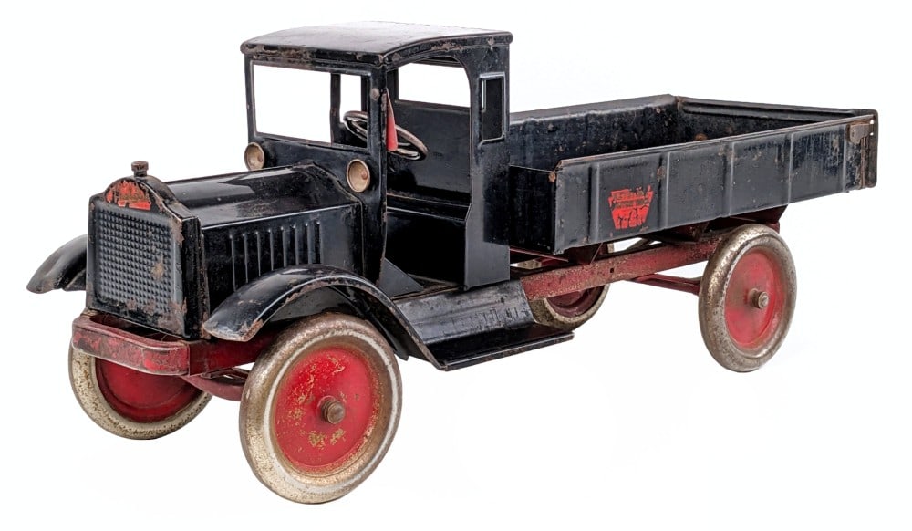 Original Keystone Packard Delivery Truck: Original Keystone delivery truck. (An original fixed bed truck not a dump truck). The truck features original paint with original tailgate. It does show some paint loss mostly to the bed and frame. A