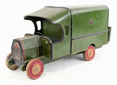 Early TriAng Toys Wooden Delivery Truck