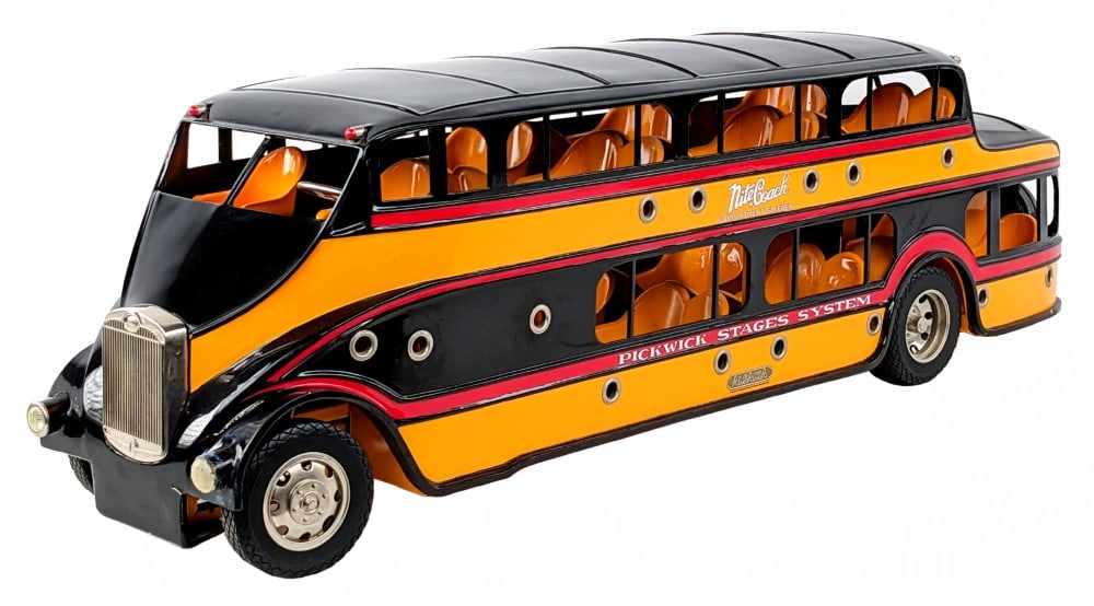 Retro 123 Pickwick Nite Coach Bus: Retro 123 Pickwick Nite Coach bus. The bus has some surface marks on the front bumper and fender area. It is missing one of the chrome rings for the light lens. Other than that very good condition