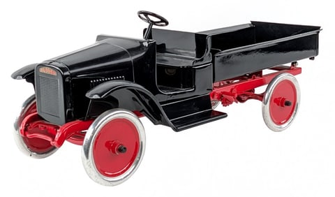 Restored Buddy L Chain Lift Dump Truck