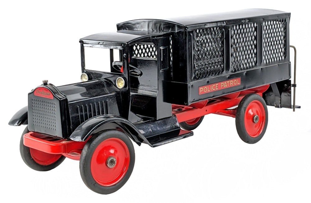 Restored Keystone Packard Police Patrol Truck: Restored Keystone Packard Police Patrol truck. A very nice restoration done overall. The truck has a minor rub mark on the rear of the roof and rear step. Very good condition. Displays well. Measures