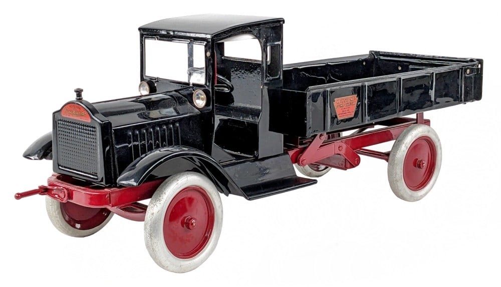 Restored Keystone Packard Dump truck w/ Cab (1 of 12)
