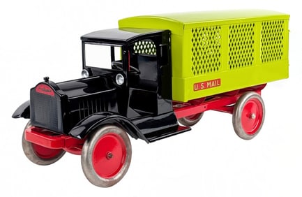 Restored Keystone Packard U.S. Mail Truck