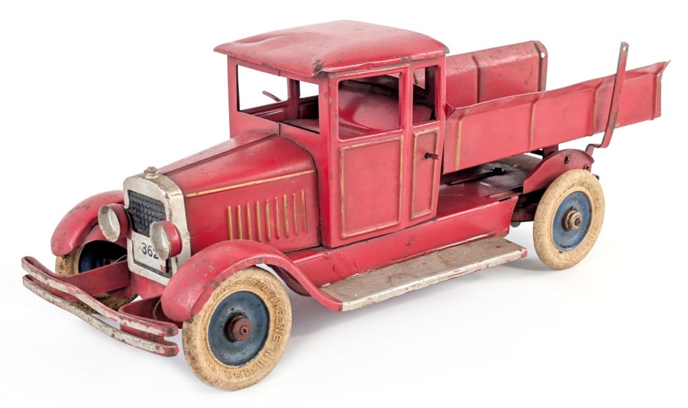 Original Kingsbury Toys Dump Truck (1 of 10)