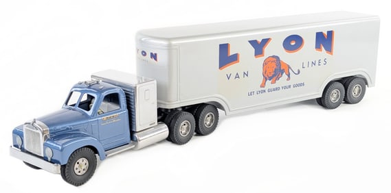 Fred Thompson Smith Miller B Mack Lyon Van Lines Truck