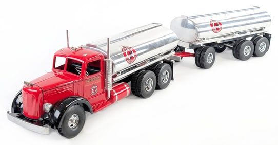 Fred Thompson Smith Miller Mohawk Tanker Truck w/ Pup