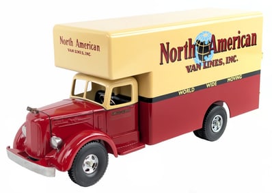 Fred Thompson Smith Miller Van Lines Moving Truck