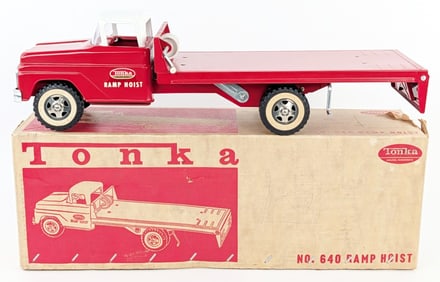 Tonka No. 640 Ramp Hoist Truck w/ Box