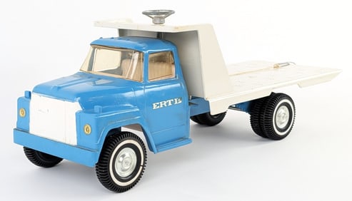 Ertl International Tilt Bed Truck