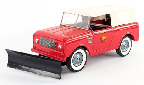 Original Red Tru-Scale International Scout Truck w/ Blade
