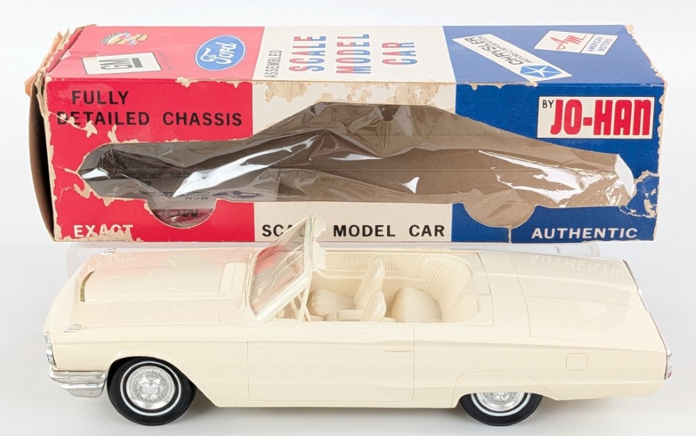 Jo-Han 1964 Ford Thunderbird Convertible Dealer Promo Car w/ Box (1 of 10)