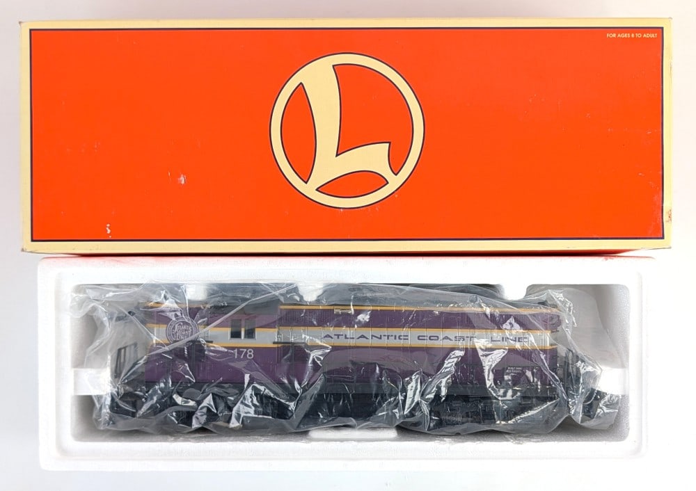 Lionel GP-7 ACL Command Diesel Locomotive 6-28503: Lionel GP-7 ACL Command diesel locomotive. Good condition in the box. The box shows light wear from handling and storage. Item No. 6-28503.