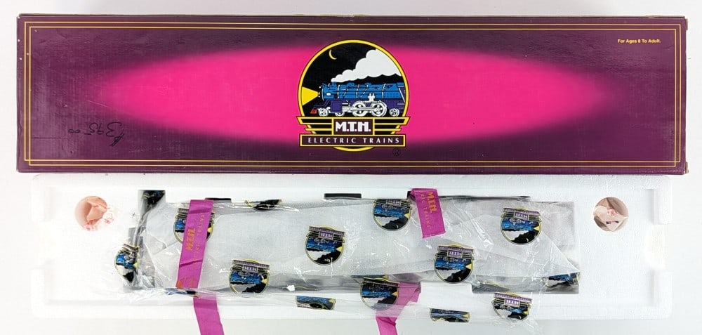 MTH Santa Fe DC-3 Rail Inspection Car 20-2380-1: MTH Santa Fe DC-3 rail inspection car with proto-sound 2.0. Good condition in the box. The box has a price wrote in sharpie and light wear from storage. Item No. 20-2380-1.