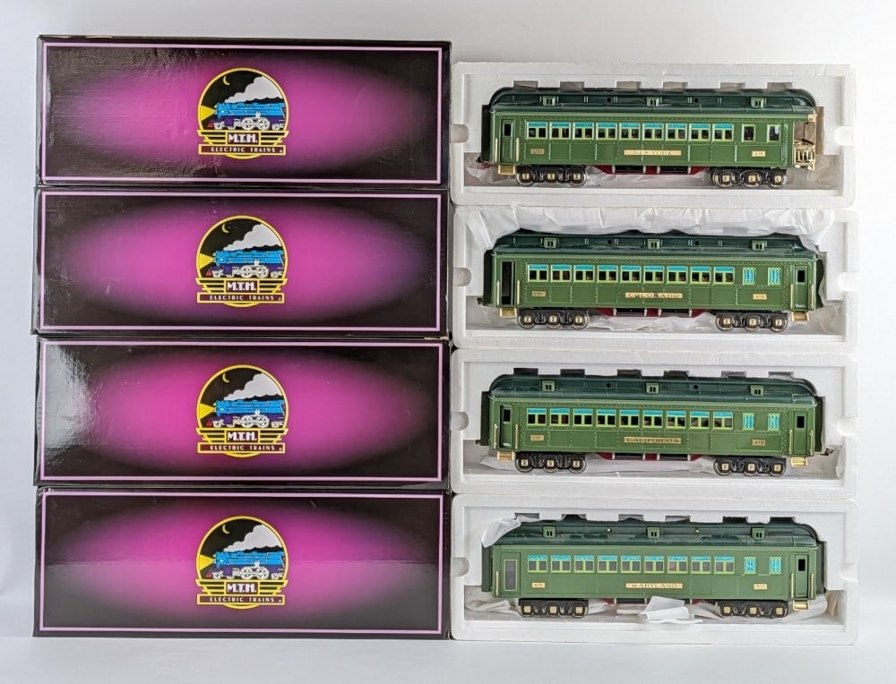 MTH Tinplate Traditions Passenger State 4-Car Set Green No. 10-1078: MTH Tinplate Traditions #412 State Car Coach "California", #413 State Car Coach "Colorado", #415 State Car Solarium "Maryland", and #416 State Car Observation "New York". The cars have dust and light